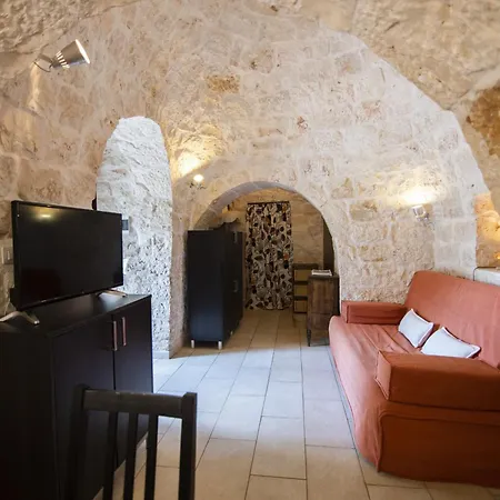 Trullo Bouganville *